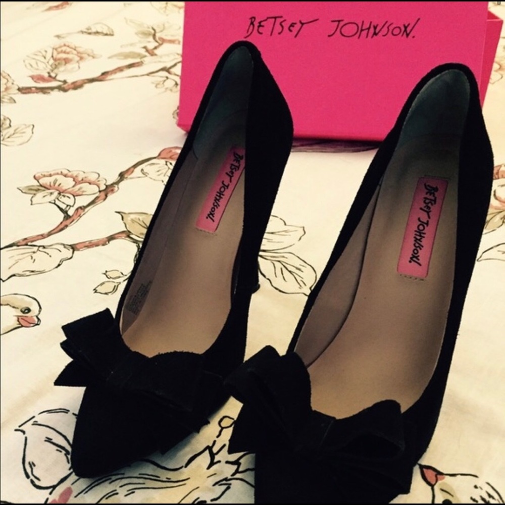 Betsey Johnson pumps
